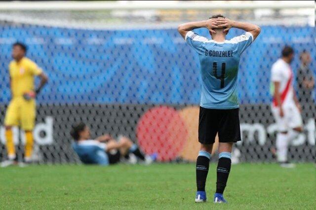 حذف ناباورانه اروگوئه از کوپا آمه ریکا، پرو در جمع چهار تیم برتر