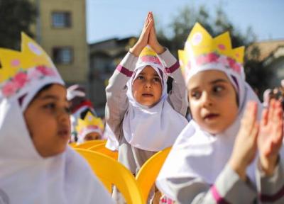 شروع مراسم جشن شکوفه ها ، حضور بیش از یک میلیون کلاس اولی در کلاس های درس